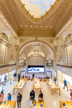 Apple Flagship Store in Downtown LA