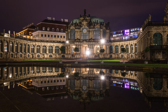 Zwinger Pavilion at Night