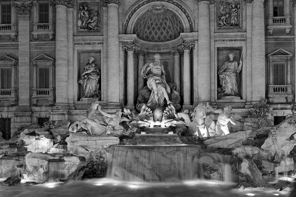 Trevi Fountain (B&W)