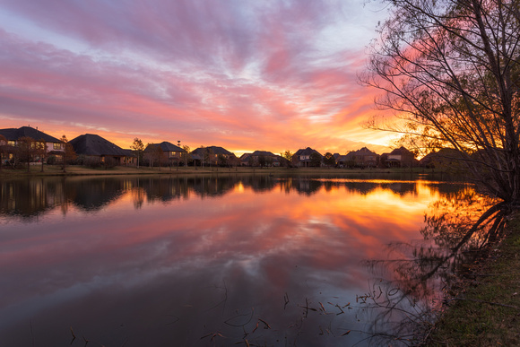Sunrise and reflections at Creek Bend, 11-Jan-2022
